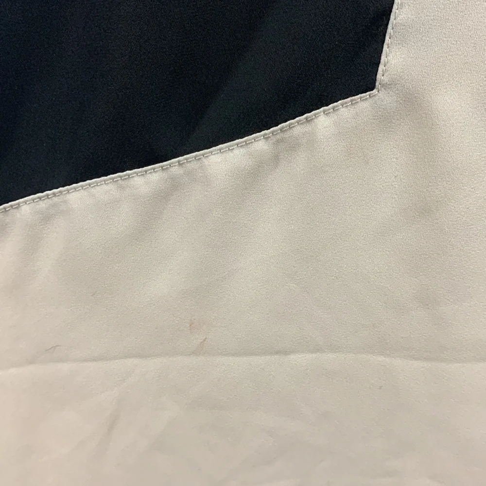 Cream and Black Jealous Tomato Top - Picture 5 of 14